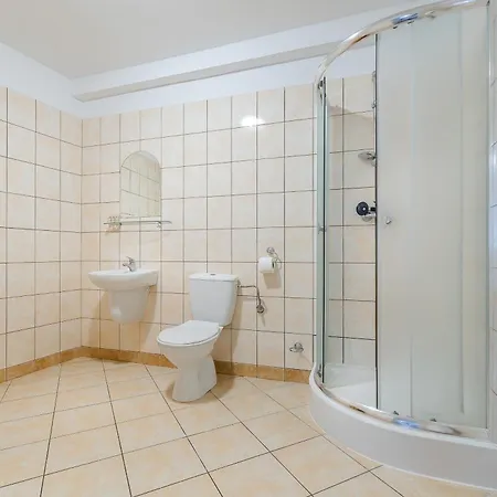 Dom Pracy Tworczej Отель *