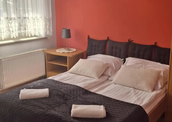 Hotel Dom Pracy Tworczej *