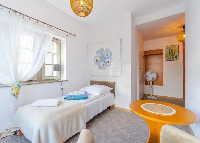 Hotel Dom Pracy Tworczej *